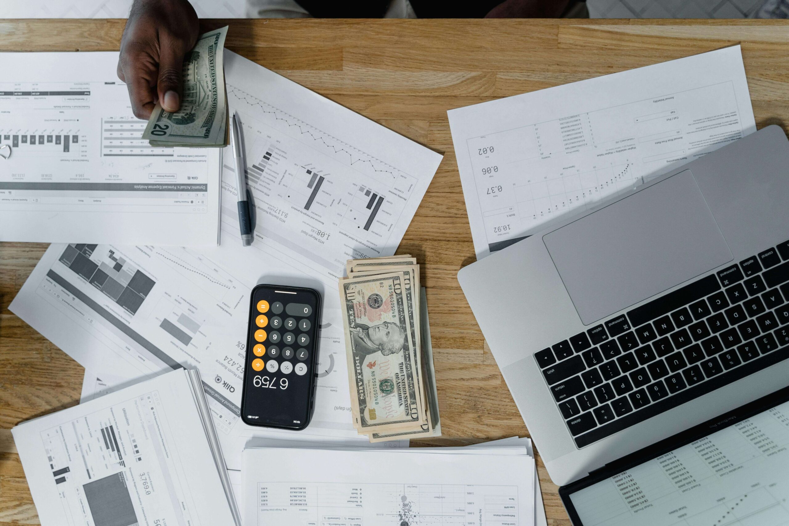 Payroll Outsourcing: Why iConsultera Is the Future of Compliance Management